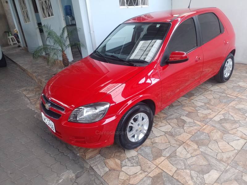 CHEVROLET - CELTA - 2014/2015 - Vermelha - R$ 35.900,00