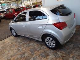CHEVROLET - ONIX - 2019/2020 - Prata - R$ 55.900,00