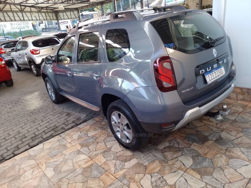 RENAULT - DUSTER - 2018/2019 - Cinza - R$ 69.900,00