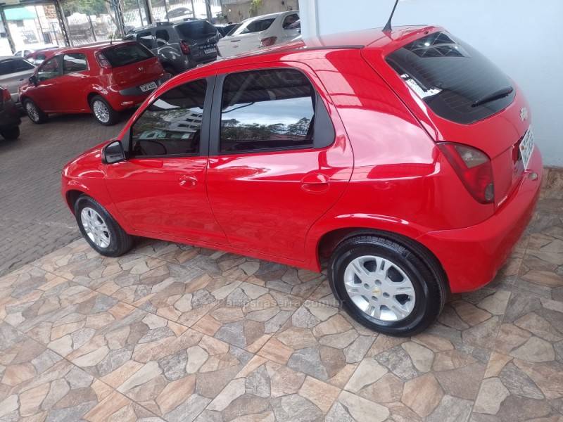 CHEVROLET - CELTA - 2014/2015 - Vermelha - R$ 35.900,00