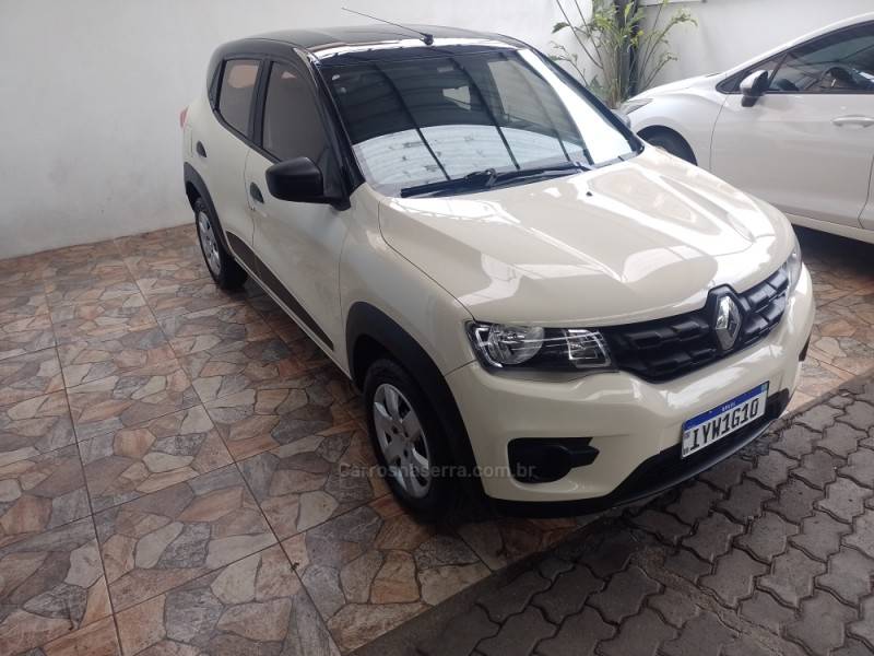 RENAULT - KWID - 2017/2018 - Bege - R$ 42.900,00