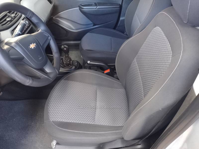 CHEVROLET - ONIX - 2019/2020 - Prata - R$ 55.900,00