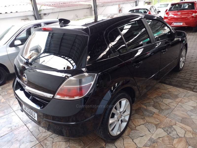 CHEVROLET - VECTRA - 2008/2009 - Preta - R$ 37.900,00