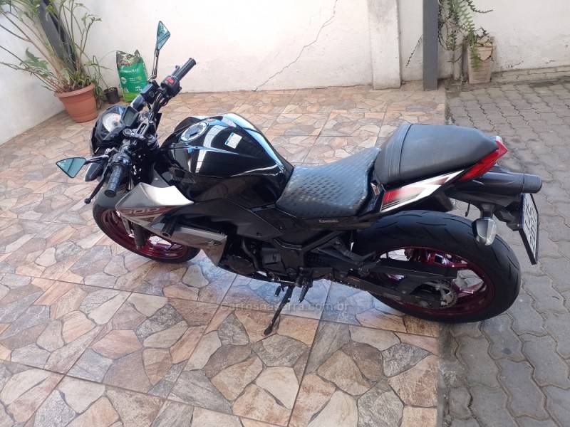 KAWASAKI - NINJA 300 - 2018/2019 - Preta - R$ 23.900,00