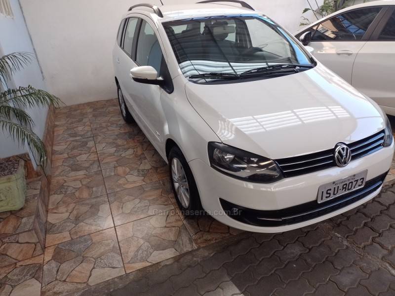 VOLKSWAGEN - SPACEFOX - 2011/2012 - Branca - R$ 42.900,00