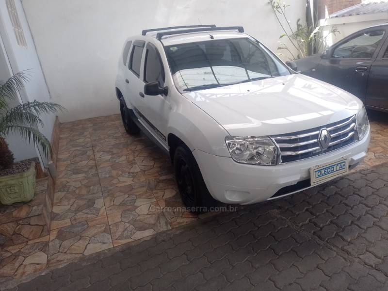 RENAULT - DUSTER - 2013/2014 - Branca - R$ 49.900,00