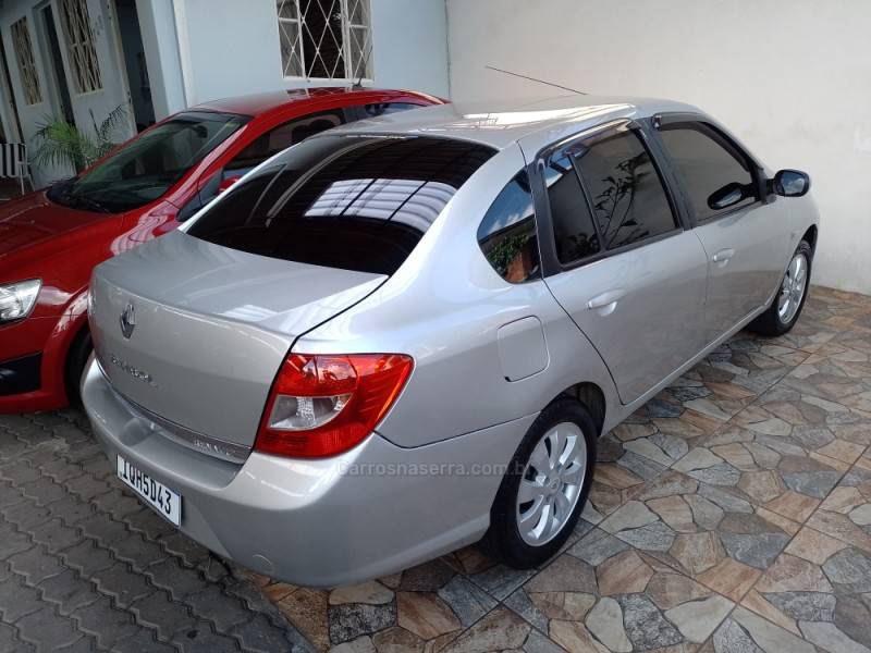RENAULT - SYMBOL - 2009/2010 - Prata - R$ 23.500,00