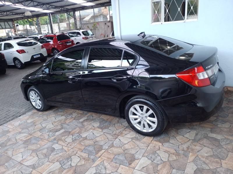 HONDA - CIVIC - 2015/2016 - Preta - R$ 74.900,00