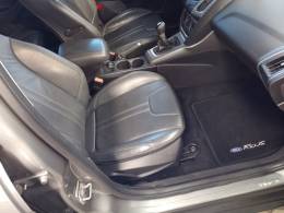 FORD - FOCUS - 2014/2015 - Cinza - R$ 58.900,00