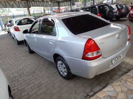 TOYOTA - ETIOS - 2016/2017 - Prata - R$ 57.900,00