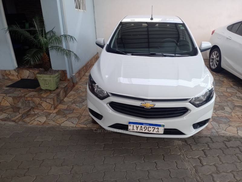 CHEVROLET - PRISMA - 2018/2018 - Branca - Sob Consulta
