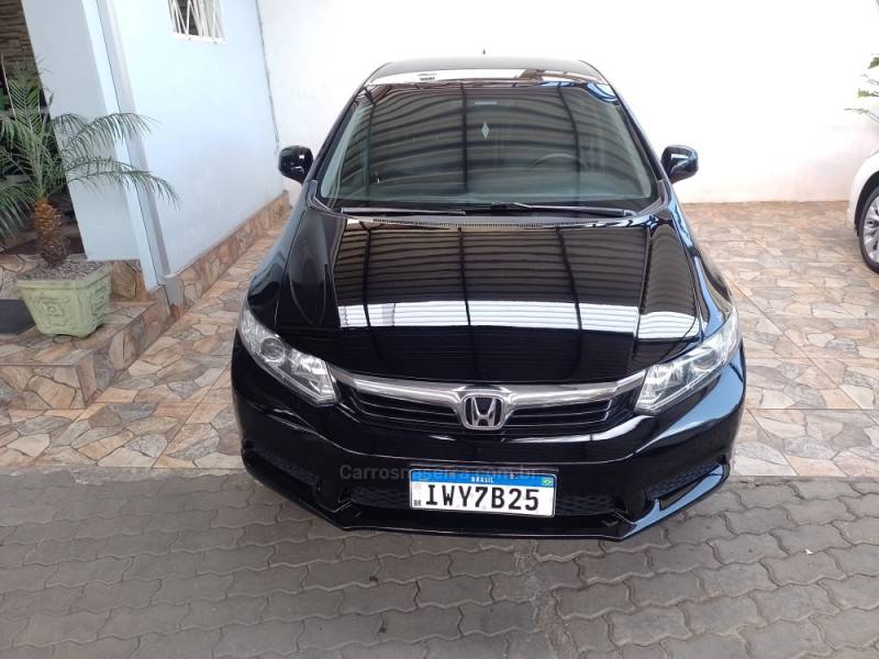 HONDA - CIVIC - 2015/2016 - Preta - R$ 74.900,00