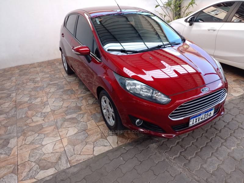 FORD - FIESTA - 2017/2017 - Vermelha - Sob Consulta