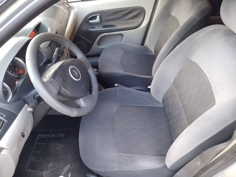 RENAULT - SYMBOL - 2009/2010 - Prata - R$ 23.500,00