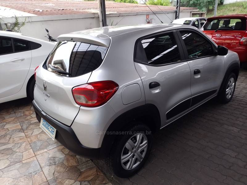 RENAULT - KWID - 2021/2022 - Prata - R$ 47.900,00