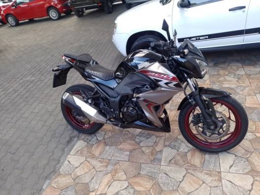 KAWASAKI - NINJA 300 - 2018/2019 - Preta - R$ 23.900,00