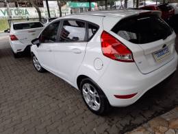 FORD - FIESTA - 2014/2014 - Branca - R$ 45.900,00