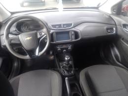 CHEVROLET - PRISMA - 2016/2017 - Vermelha - R$ 60.900,00