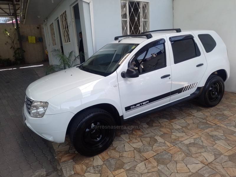 RENAULT - DUSTER - 2013/2014 - Branca - R$ 49.900,00