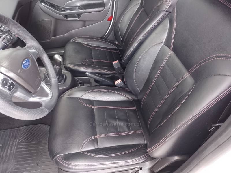 FORD - FIESTA - 2014/2014 - Branca - R$ 45.900,00